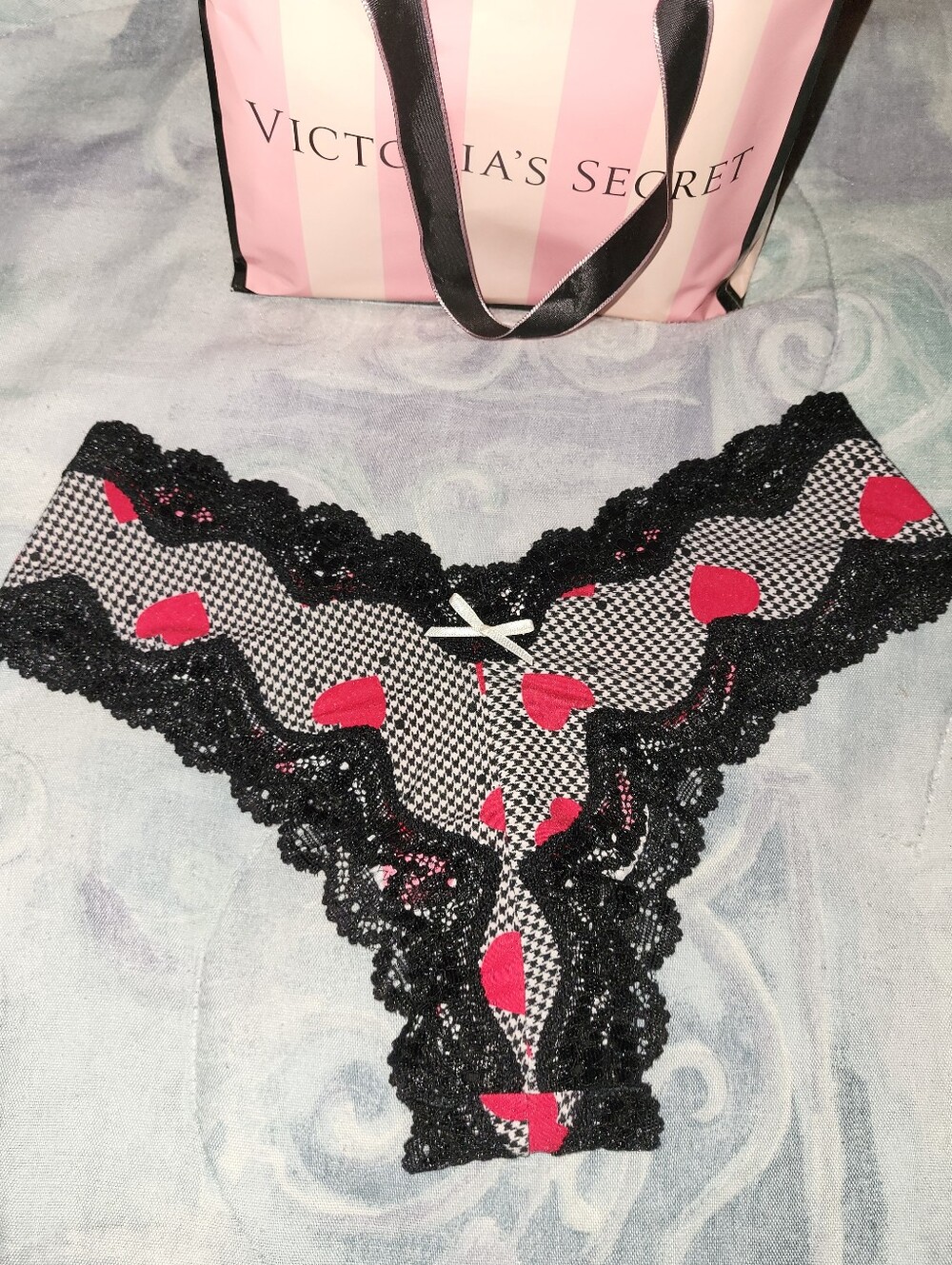 Victoria's Secret Red & Black Heart Houndstooth Lace Cheeky NWOT, Size S